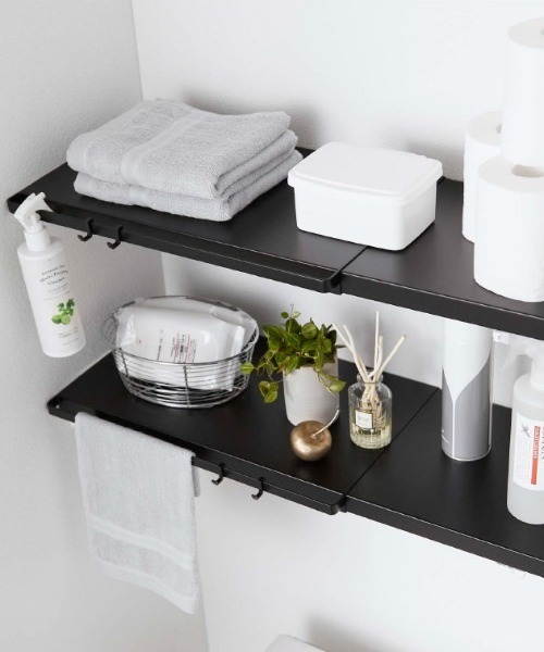 tower（タワー）の「tower（タワー)伸縮 つっぱり棒用棚板  S（ランドリーグッズ・レディース・ブラック/ホワイト・ONESIZE）」の2枚目の写真