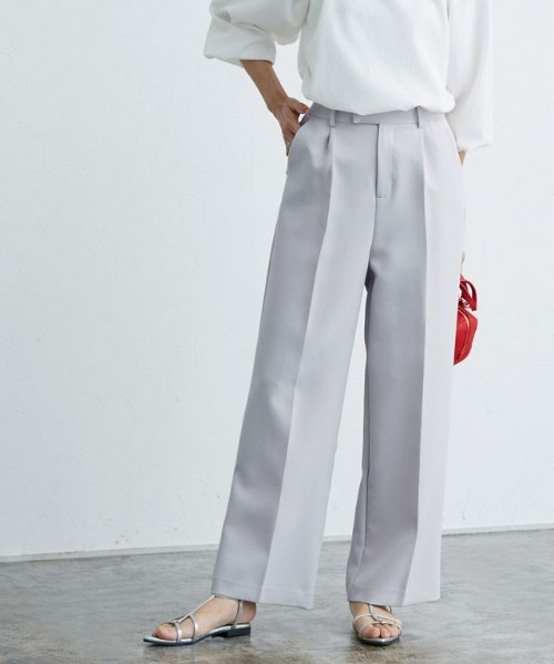 センタープレスボックスパンツ