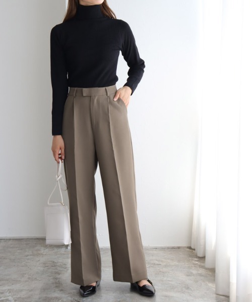 Pierrot(ピエロ)の「センタープレスボックスパンツ(その他パンツ・レディース・ホワイト/ブラック/グレー/ピンク/イエロー/ミント/ライトベージュ/マスタード/ブラウン/グレー系その他/ラベンダー/グリーン/ブルーグリーン/モカ/ワインレッド/ピンク系その他/ネイビー・M/L/PS/PM/PL/TL/TM/S)」の7枚目の写真