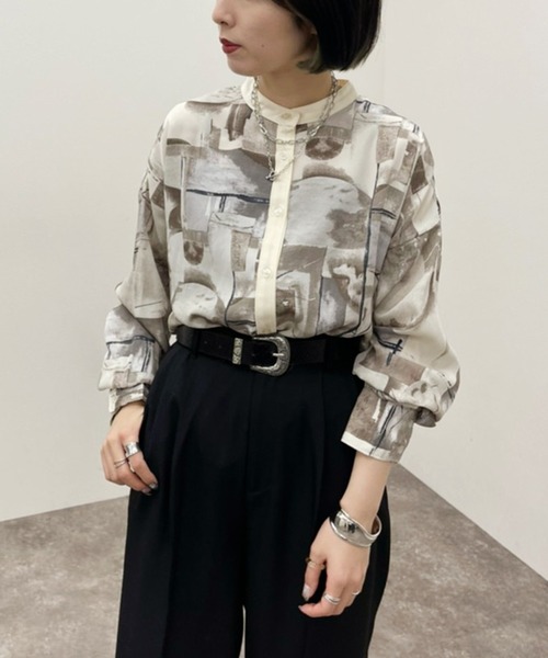 apres jour mignon(アプレジュールミニョン)の「バンドカラークレリックシャツ【ZOZOTOWN限定アイテム】(シャツ/ブラウス・レディース・その他/オレンジ系その他/イエロー系その他/グレー・X-LARGE/フリー)」の2枚目の写真