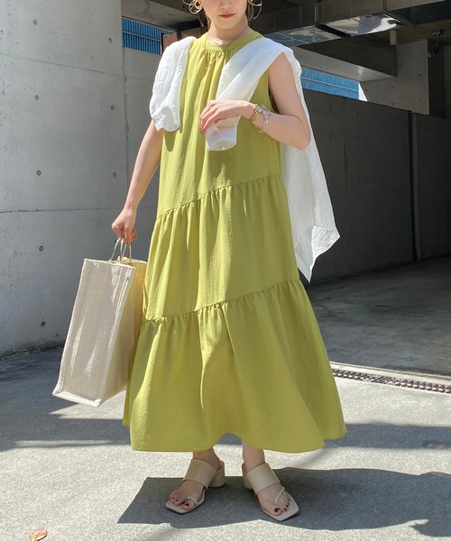 CAPRICIEUX LE'MAGE（カプリシューレマージュ）の「ノースリティアードワンピース（ワンピース・レディース・ブラック/カーキ/ライム・FREE）」の3枚目の写真