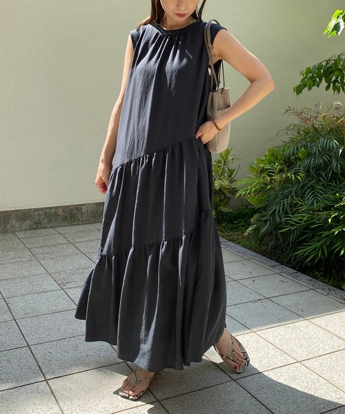 CAPRICIEUX LE'MAGE（カプリシューレマージュ）の「ノースリティアードワンピース（ワンピース・レディース・ブラック/カーキ/ライム・FREE）」の2枚目の写真