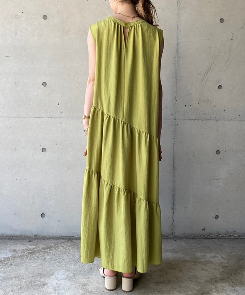 CAPRICIEUX LE'MAGE（カプリシューレマージュ）の「ノースリティアードワンピース（ワンピース・レディース・ブラック/カーキ/ライム・FREE）」の6枚目の写真