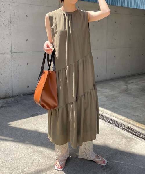 CAPRICIEUX LE'MAGE（カプリシューレマージュ）の「ノースリティアードワンピース（ワンピース・レディース・ブラック/カーキ/ライム・FREE）」の19枚目の写真