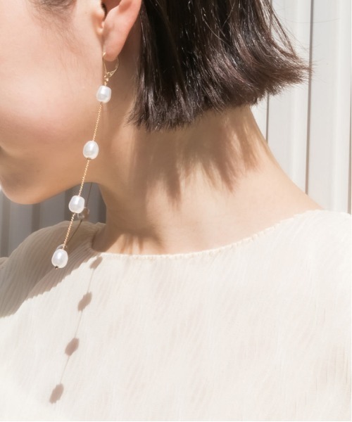 RANDA（ランダ）の「4連ロングパールピアス（ピアス（両耳用）・レディース・ゴールド/シルバー・FREE）」の7枚目の写真