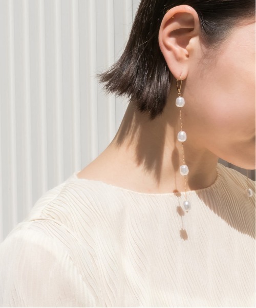 RANDA（ランダ）の「4連ロングパールピアス（ピアス（両耳用）・レディース・ゴールド/シルバー・FREE）」の8枚目の写真
