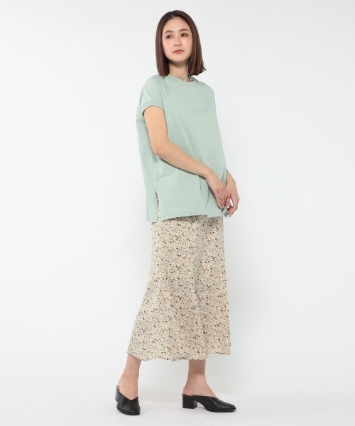 UNRELISH(アンレリッシュ)の「花柄マーメイドスカート(スカート・レディース・ブルー系その他/アイボリー・MEDIUM)」の10枚目の写真