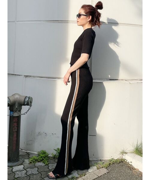 GYDA（ジェイダ）の「【SETUP着用可】サイドラインハーフスリーブニットTOPS（Tシャツ/カットソー・レディース・アイボリー/ブラック/ピンク・FREE）」の11枚目の写真