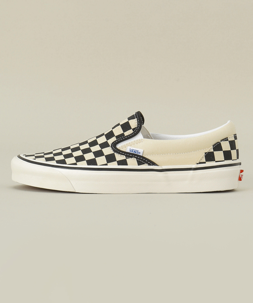 VANS(バンズ)の「【VANS/バンズ】ANAHEIM CLASSIC SLIP-ON 98 DX/スリッポン(スリッポン・メンズ・ブラック系その他・90/100/80/85/95)」の2枚目の写真