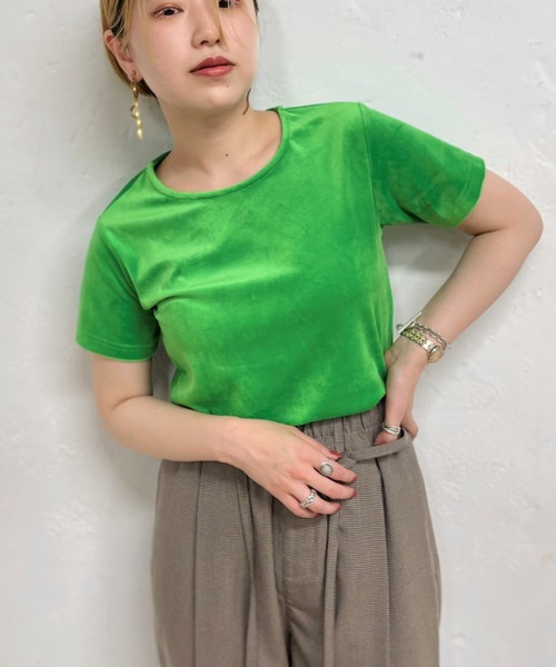 UNSPARE（アンスペア）の「■【UNSPARE/アンスペア】ベロアTシャツ/WEB限定一部店舗限定（Tシャツ/カットソー・レディース・グリーン/ブルー/オレンジ・FREE）」の16枚目の写真