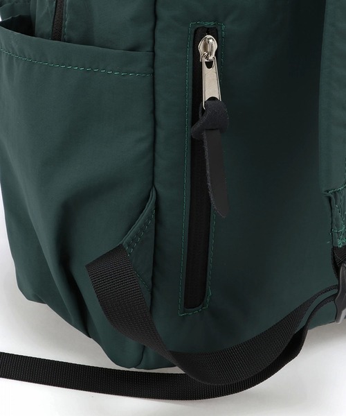 CONVERSE(コンバース)の「CONVERSE STANDARD NYLON BACK PACK(バックパック/リュック・レディース・ブラック/ベージュ/ブラウン/グリーン・FREE)」の13枚目の写真