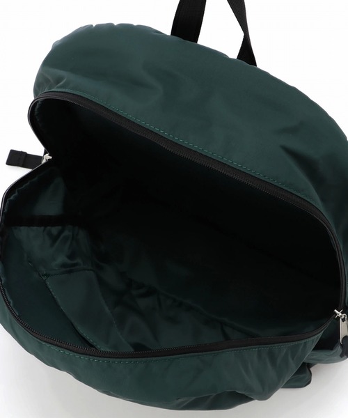 CONVERSE(コンバース)の「CONVERSE STANDARD NYLON BACK PACK(バックパック/リュック・レディース・ブラック/ベージュ/ブラウン/グリーン・FREE)」の14枚目の写真