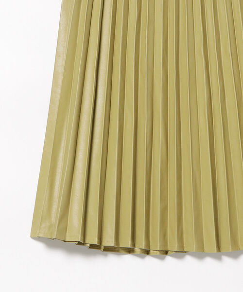 BEAMS HEART(ビームスハート)の「BEAMS HEART / フェイクレザー プリーツスカート(スカート・レディース・ブラック/イエロー系その他2・FREE)」の5枚目の写真