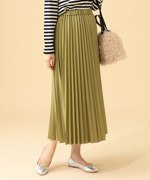 BEAMS HEART(ビームスハート)の「BEAMS HEART / フェイクレザー プリーツスカート(スカート・レディース・ブラック/イエロー系その他2・FREE)」の11枚目の写真