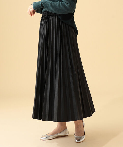 BEAMS HEART(ビームスハート)の「BEAMS HEART / フェイクレザー プリーツスカート(スカート・レディース・ブラック/イエロー系その他2・FREE)」の14枚目の写真