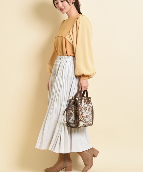 INTERPLANET（インタープラネット）の「マイクロコーデュロイプリーツスカート（スカート・レディース・ラベンダー/ライラック/グレイッシュベージュ・FREE）」の17枚目の写真