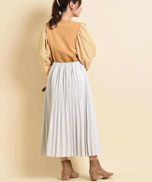 INTERPLANET（インタープラネット）の「マイクロコーデュロイプリーツスカート（スカート・レディース・ラベンダー/ライラック/グレイッシュベージュ・FREE）」の16枚目の写真