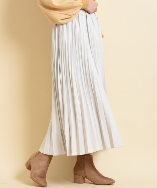 INTERPLANET（インタープラネット）の「マイクロコーデュロイプリーツスカート（スカート・レディース・ラベンダー/ライラック/グレイッシュベージュ・FREE）」の22枚目の写真