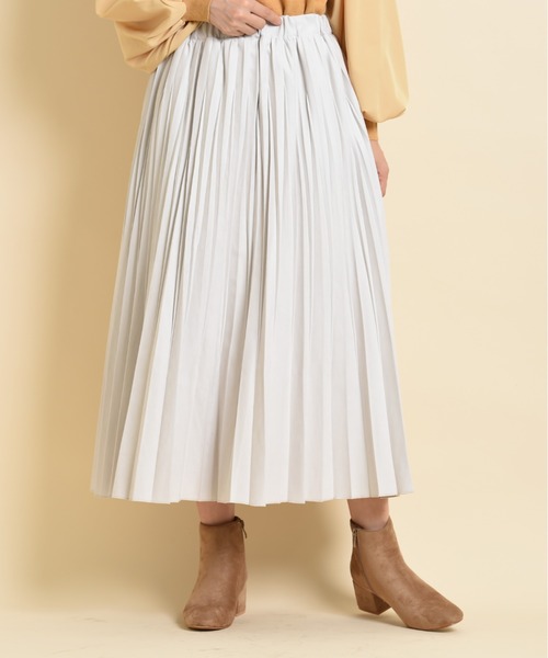 INTERPLANET（インタープラネット）の「マイクロコーデュロイプリーツスカート（スカート・レディース・ラベンダー/ライラック/グレイッシュベージュ・FREE）」の19枚目の写真