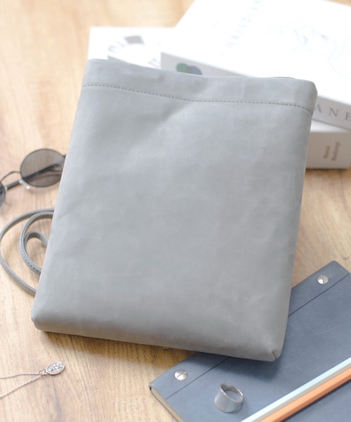 CRONY.(クルーニー)の「【CRONY.】SLIM SHOULDER L CR-00018 Tatum(ショルダーバッグ・レディース・ブラック/ネイビー/グレー・FREE)」の3枚目の写真