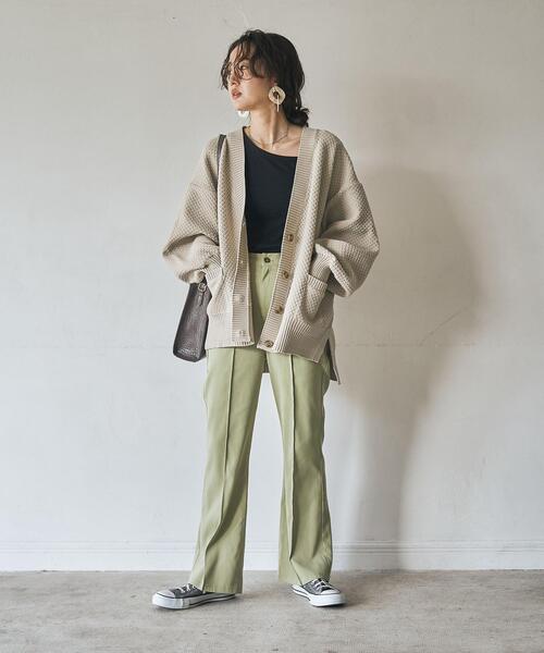 coen（コーエン）の「［洗える］軽量ビッグニットカーディガン（WEB限定カラー）（カーディガン/ボレロ・レディース・ブラック/ベージュ/グレー/オフホワイト/ライム/イエロー/ロイヤルブルー・MEDIUM/LARGE）」の8枚目の写真