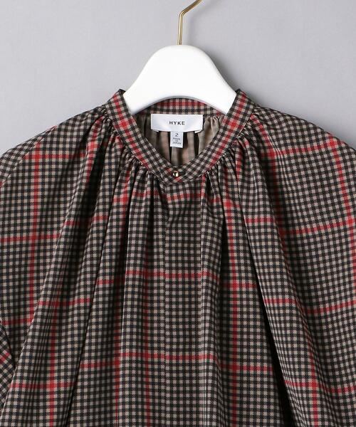 HYKE(ハイク)の「<HYKE(ハイク)>PLAID ギャザー シャツ ■■■(シャツ/ブラウス・レディース・ベージュ・1/2)」の12枚目の写真