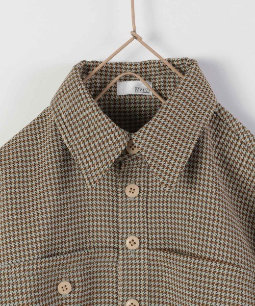 LOWRYS FARM（ローリーズファーム）の「チェックスクエアショートシャツ　217448（シャツ/ブラウス・キッズ・ベージュ/ブルー・110cm/120cm/130cm）」の4枚目の写真