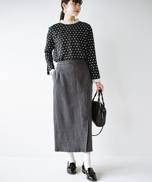 haco!（ハコ）の「カジュアルと女っぽの共存！デニムをレディに着こなす　楽ちんストレッチ素材の長ーーく着られるデニムスカートby who made me（デニムスカート・レディース・グレー・SMALL/MEDIUM/LARGE/X-LARGE）」の19枚目の写真