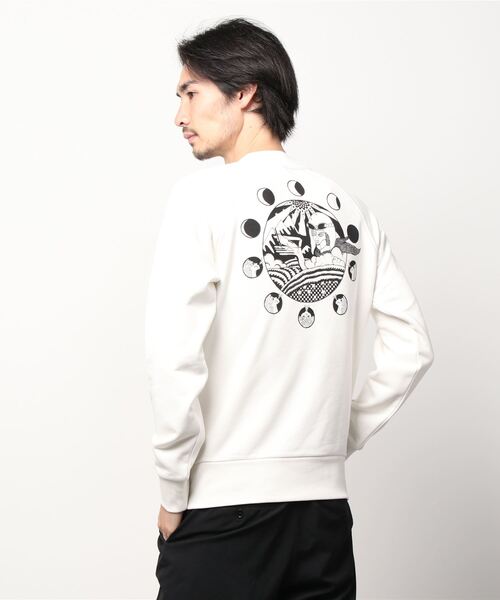 SCOTCH&SODA（スコッチアンドソーダ）の「ユニセックス クルーネックスウェット【164107】（スウェット・メンズ・ホワイト・MEDIUM/SMALL/X-SMALL/LARGE）」の3枚目の写真