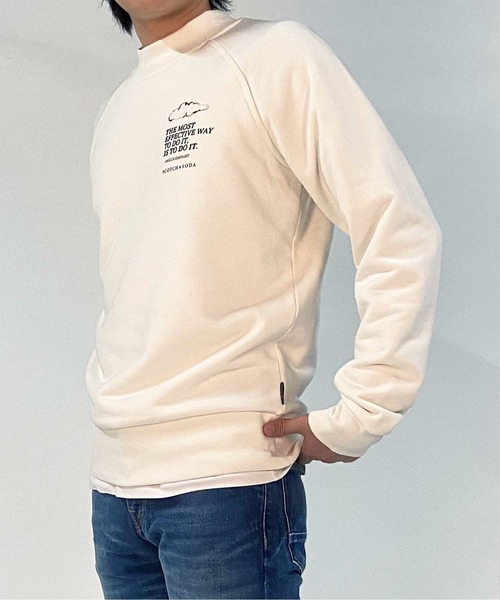 SCOTCH&SODA（スコッチアンドソーダ）の「ユニセックス クルーネックスウェット【164107】（スウェット・メンズ・ホワイト・MEDIUM/SMALL/X-SMALL/LARGE）」の4枚目の写真
