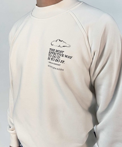 SCOTCH&SODA（スコッチアンドソーダ）の「ユニセックス クルーネックスウェット【164107】（スウェット・メンズ・ホワイト・MEDIUM/SMALL/X-SMALL/LARGE）」の6枚目の写真