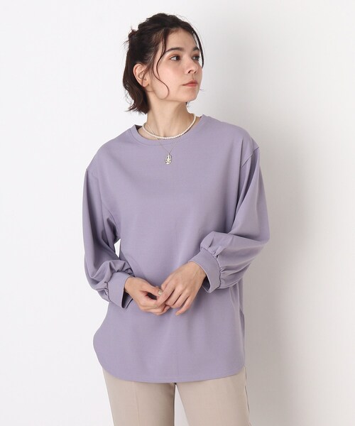 DRESKIP（ドレスキップ）の「◆ゆるシルエット袖口ギャザートップス（Tシャツ/カットソー・レディース・ライトパープル/ライトグレー/ダークブラウン/ブラック・03/04/02）」の4枚目の写真