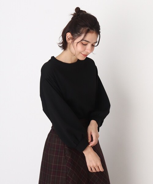 DRESKIP（ドレスキップ）の「◆ゆるシルエット袖口ギャザートップス（Tシャツ/カットソー・レディース・ライトパープル/ライトグレー/ダークブラウン/ブラック・03/04/02）」の2枚目の写真