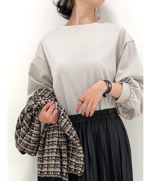 DRESKIP（ドレスキップ）の「◆ゆるシルエット袖口ギャザートップス（Tシャツ/カットソー・レディース・ライトパープル/ライトグレー/ダークブラウン/ブラック・03/04/02）」の11枚目の写真