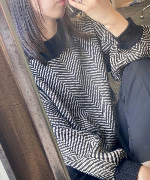 INGNI(イング)の「ヘリンボーンモックネックニット(ニット/セーター・レディース・ブラック系その他2/ブラック系その他6・M)」の8枚目の写真