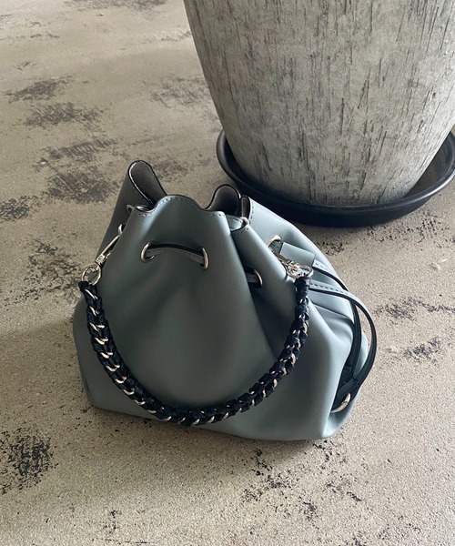 CAPRICIEUX LE'MAGE(カプリシューレマージュ)の「〈新色追加/オフホワイト〉かがりチェーンドロストショルダーバッグ(ショルダーバッグ・レディース・ブラック/ブルー/キャメル/オフホワイト・FREE)」の18枚目の写真