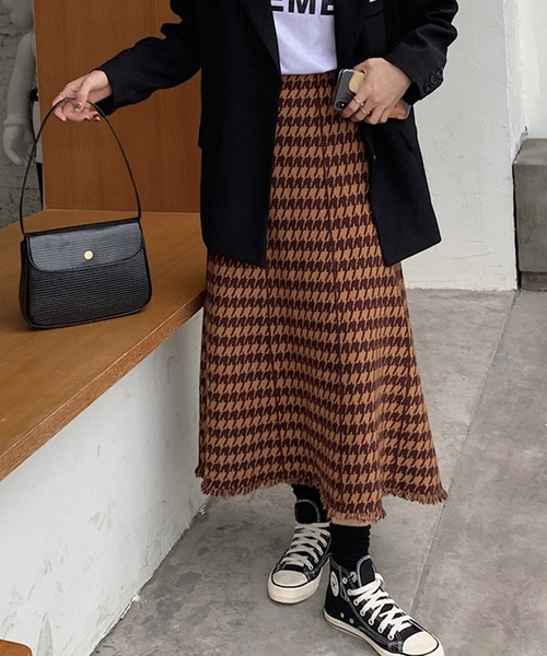VitaFelice(ヴィータフェリーチェ)の「千鳥格子柄フレアロングスカート(スカート・レディース・ベージュ系その他/ブラウン/グレー/ブラック・FREE)」の3枚目の写真