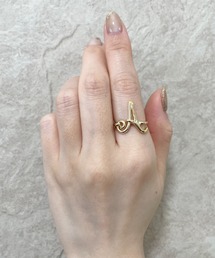 ciite'（シーテ）の「ワイヤーモチーフ イニシャルリング（リング）」