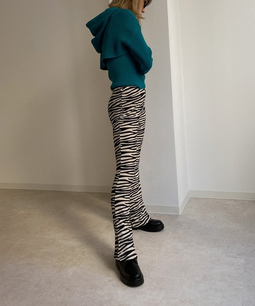 Avvenente（アベネンテ）の「【Avvenente】ゼブラ柄プリーツフレアパンツ（その他パンツ・レディース・ダークグリーン/ブラウン/アイボリー・FREE）」の21枚目の写真