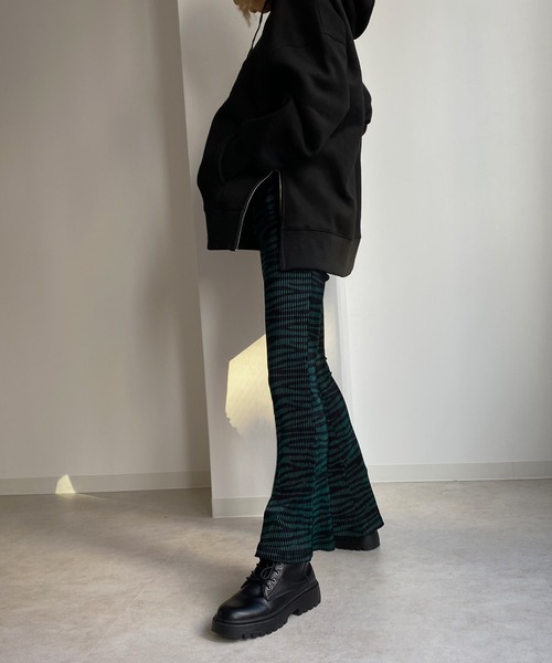 Avvenente（アベネンテ）の「【Avvenente】ゼブラ柄プリーツフレアパンツ（その他パンツ・レディース・ダークグリーン/ブラウン/アイボリー・FREE）」の13枚目の写真