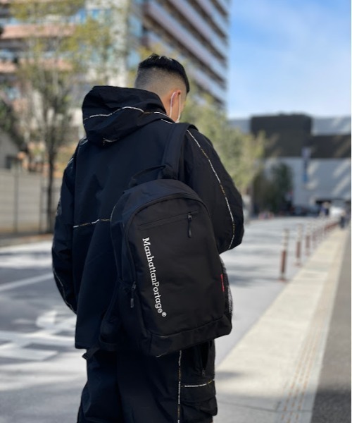 Manhattan Portage(マンハッタンポーテージ)の「Manhattan Portage マンハッタンポーテージ バックパック MP1270JRSP(バックパック/リュック・メンズ・ブラック・FREE)」の8枚目の写真