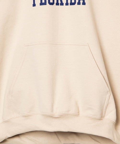 WEGO（ウィゴー）の「WEGO/カレッジロゴプルパーカ（パーカー・メンズ・ベージュ/ブラック/ライトピンク/ホワイト/ロイヤルブルー/パープル・LARGE/MEDIUM/X-LARGE）」の10枚目の写真