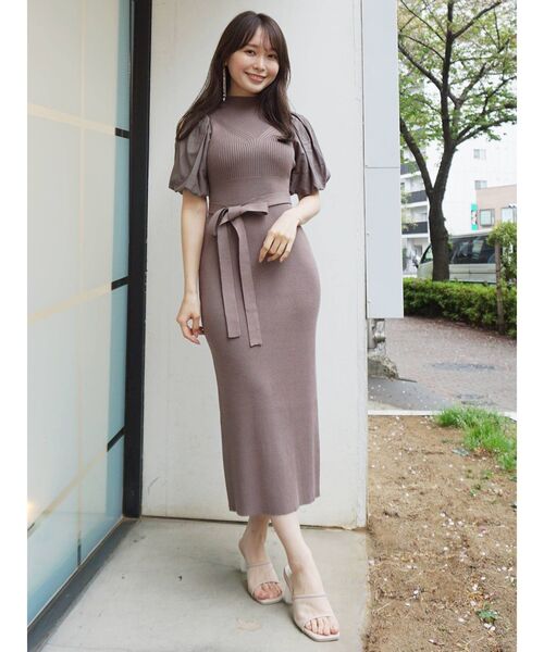 MERCURYDUO（マーキュリーデュオ）の「オープンショルダー異素材スリーブニットワンピース（ワンピース・レディース・ブラック/ベージュ/ブラウン/ピンク・FREE）」の5枚目の写真