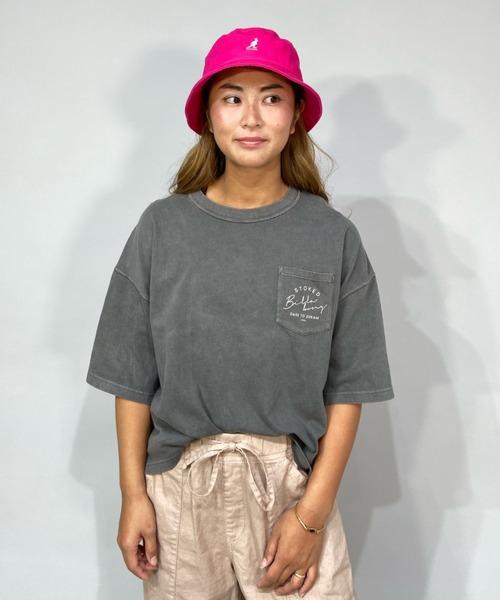 BILLABONG（ビラボン）の「BILLABONG/ビラボン  ショート丈  ルーズシルエットバックプリントTシャツ  BC013-207（Tシャツ/カットソー・レディース・ホワイト/ブラック/オレンジ/グリーン・M/L）」の5枚目の写真