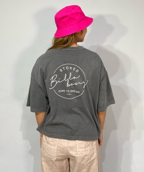 BILLABONG（ビラボン）の「BILLABONG/ビラボン  ショート丈  ルーズシルエットバックプリントTシャツ  BC013-207（Tシャツ/カットソー・レディース・ホワイト/ブラック/オレンジ/グリーン・M/L）」の8枚目の写真