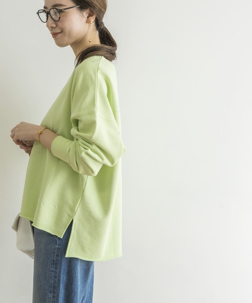 URBAN RESEARCH（アーバンリサーチ）の「製品染ボートネックスウェット（スウェット・レディース・ホワイト系その他/グリーン系その他/パープル系その他・FREE）」の22枚目の写真