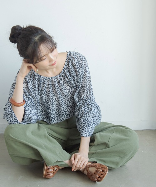 Crisp(クリスプ)の「ビッグシルエットミリタリーパンツ(カーゴパンツ・レディース・カーキ/アイボリー・FREE)」の8枚目の写真