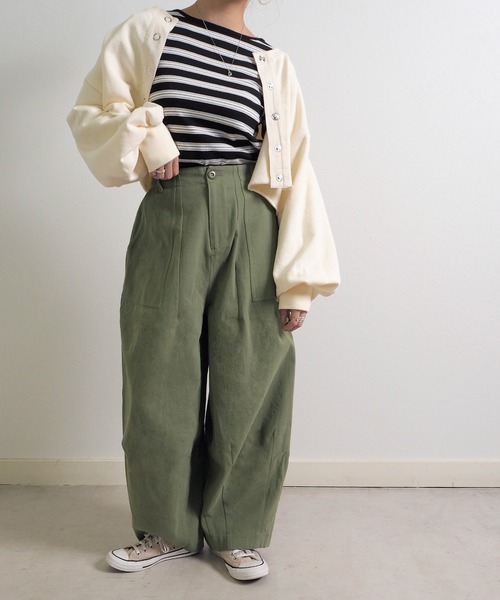 Crisp(クリスプ)の「ビッグシルエットミリタリーパンツ(カーゴパンツ・レディース・カーキ/アイボリー・FREE)」の9枚目の写真