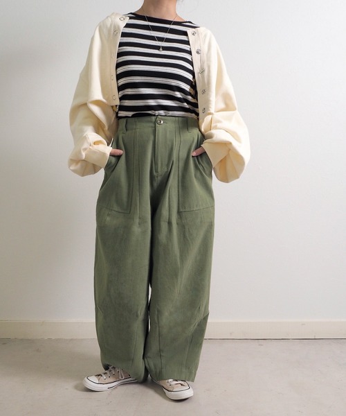 Crisp(クリスプ)の「ビッグシルエットミリタリーパンツ(カーゴパンツ・レディース・カーキ/アイボリー・FREE)」の10枚目の写真