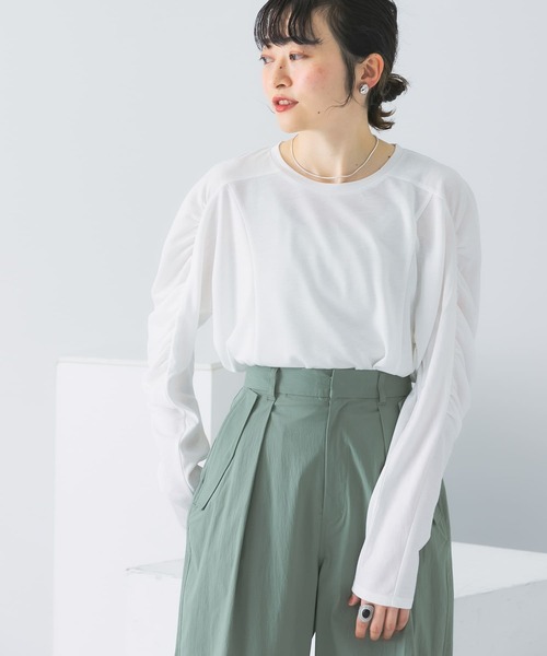 KBF（ケイビーエフ）の「ギャザーボリュームスリーブカットソー（Tシャツ/カットソー・レディース・オフホワイト/イエロー系その他/ブラック・ONE）」の5枚目の写真